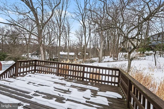 909 SUNNYSIDE RD, Hummelstown, PA 17036