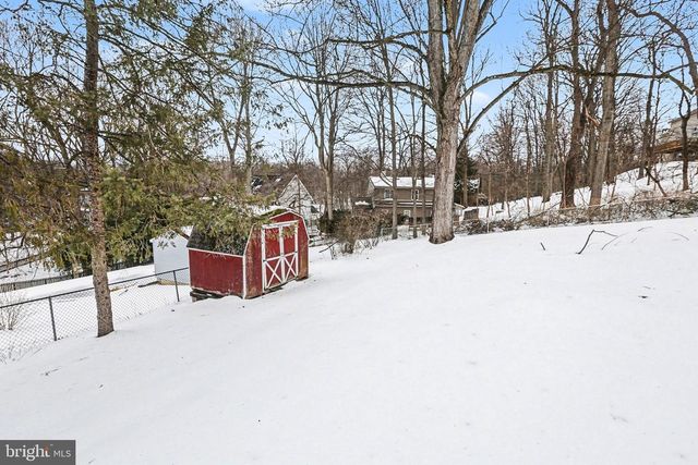 909 SUNNYSIDE RD, Hummelstown, PA 17036