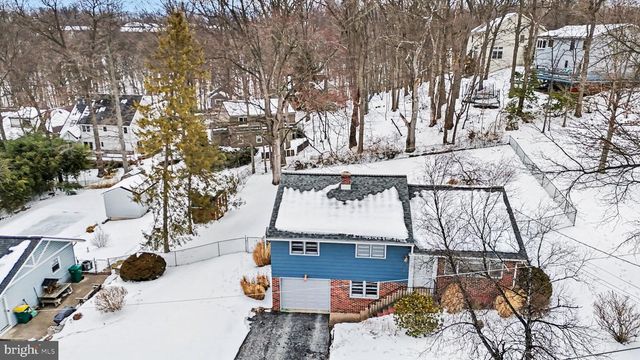 909 SUNNYSIDE RD, Hummelstown, PA 17036