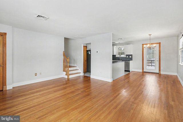 909 SUNNYSIDE RD, Hummelstown, PA 17036