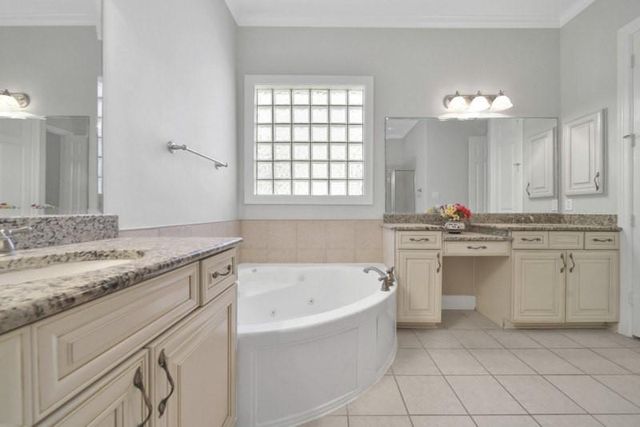 6523 Monrovia Lane, Sugar Land, TX 77479
