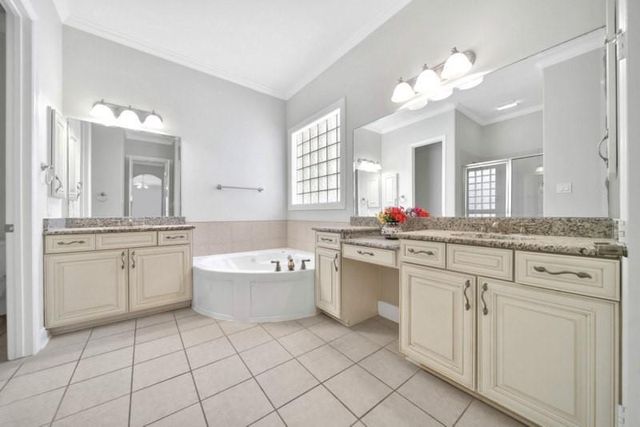 6523 Monrovia Lane, Sugar Land, TX 77479