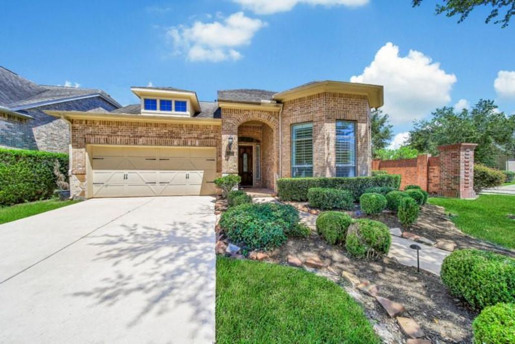 6523 Monrovia Lane, Sugar Land, TX 77479