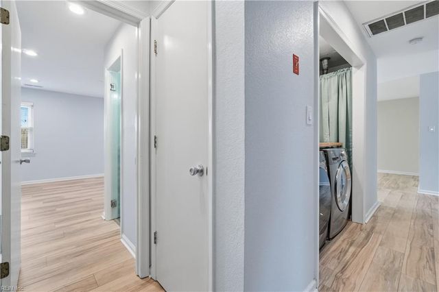 1089 Gershwin CT, Virginia Beach, VA 23454