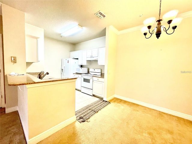 303 SOUTHERN P CIRCLE 102, Winter Garden, FL 34787