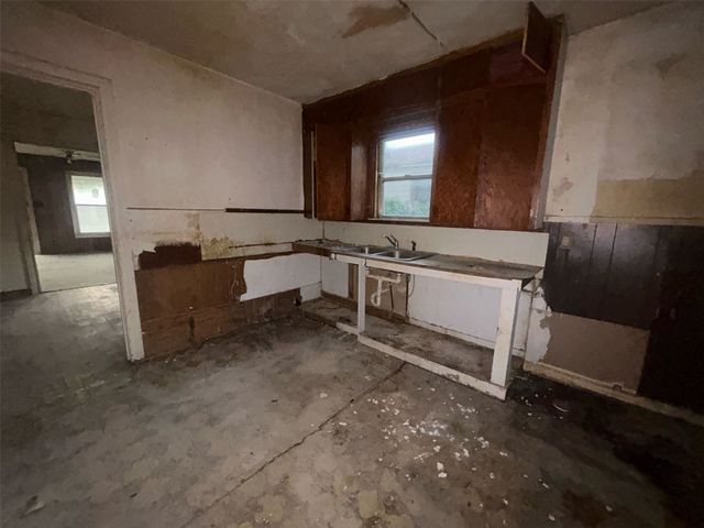 3317 N 23rd Street, Waco, TX 76708