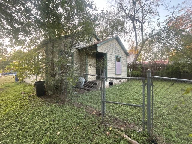 3317 N 23rd Street, Waco, TX 76708