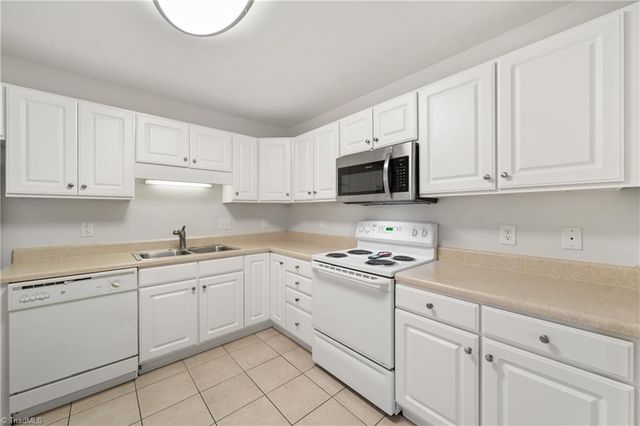 1344 Crosswinds Drive, High Point, NC 27265