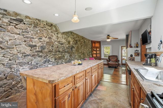 277 W BALTIMORE PIKE, Media, PA 19063