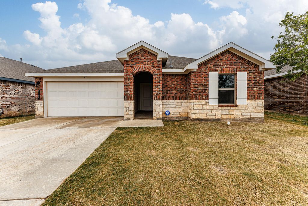 2305 150th Street, Lubbock, TX 79423