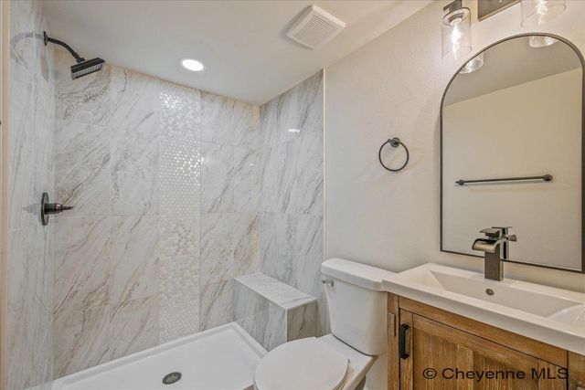6923 EVERS BLVD, Cheyenne, WY 82009
