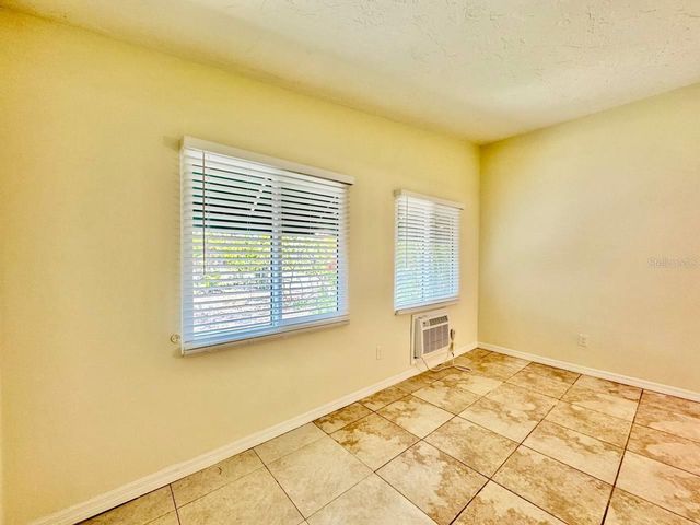 533 YELVINGTON AVENUE, Clearwater, FL 33756