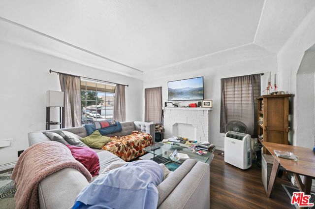 5173 Pickford Street, Los Angeles, CA 90019