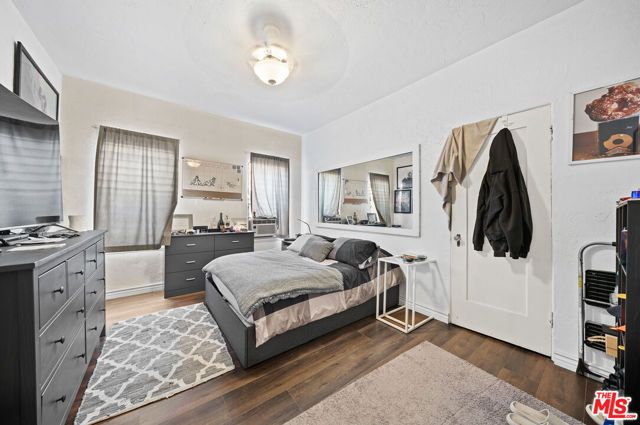 5173 Pickford Street, Los Angeles, CA 90019