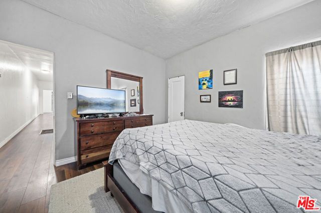 5173 Pickford Street, Los Angeles, CA 90019