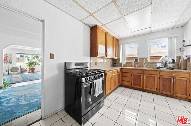 5173 Pickford Street, Los Angeles, CA 90019