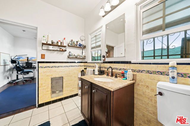 5173 Pickford Street, Los Angeles, CA 90019