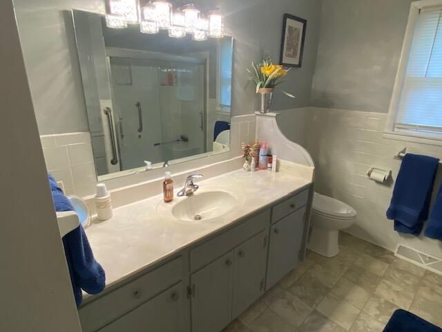 906 W Pearl Street, Aurora, MO 65605