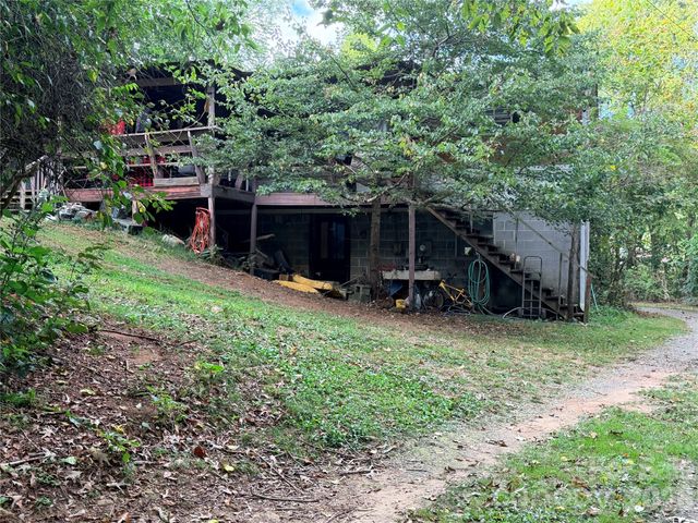 173 & 175 Dix Creek Chapel Road, Asheville, NC 28806