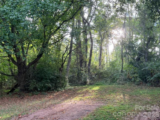 173 & 175 Dix Creek Chapel Road, Asheville, NC 28806