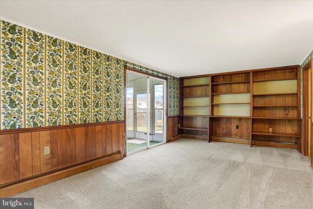 4617 TARRYTON RD, Harrisburg, PA 17109