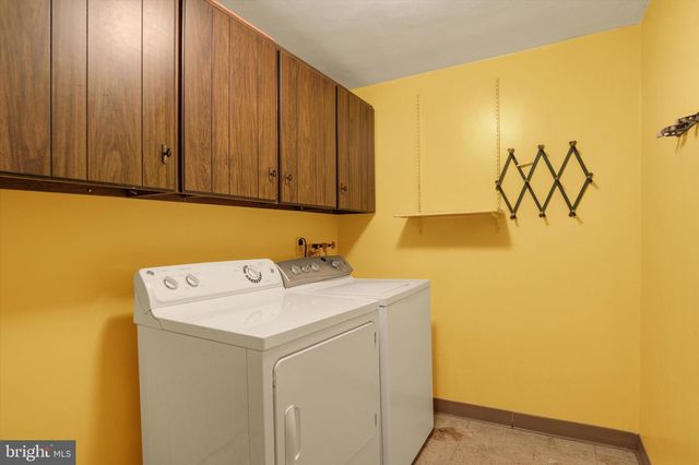 4617 TARRYTON RD, Harrisburg, PA 17109