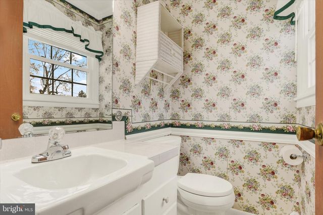 4617 TARRYTON RD, Harrisburg, PA 17109