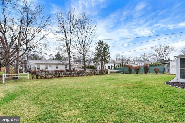 4617 TARRYTON RD, Harrisburg, PA 17109