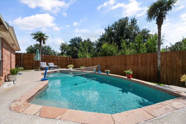 2200 Nugent Drive, Mansfield, TX 76063