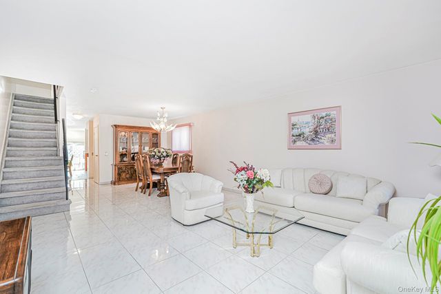 11 ironwood Street, Staten Island, NY 10308