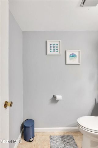 50 Old Coach Road, Clifton Park, NY 12065