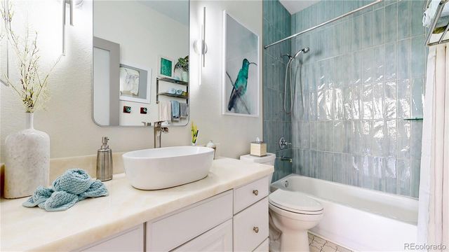 2709 W Greens Court, Littleton, CO 80123