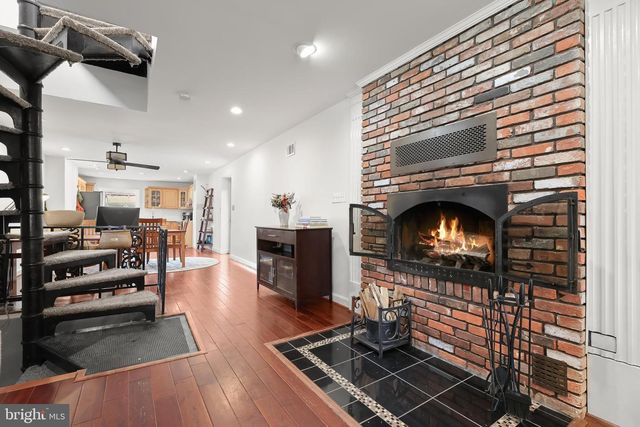 3200 E LOMBARD ST, Baltimore, MD 21224