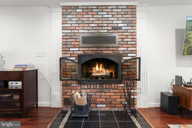 3200 E LOMBARD ST, Baltimore, MD 21224