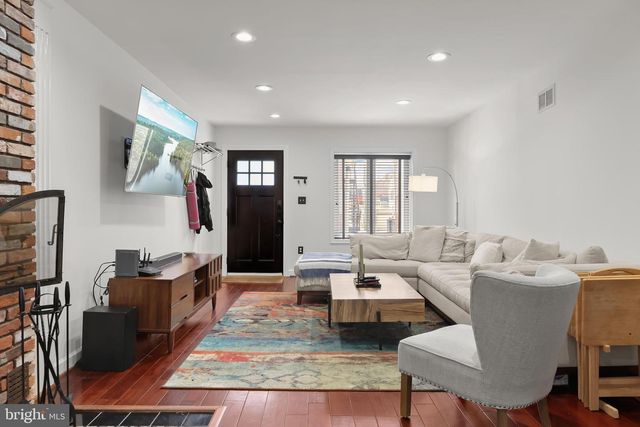 3200 E LOMBARD ST, Baltimore, MD 21224