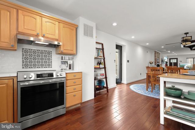 3200 E LOMBARD ST, Baltimore, MD 21224