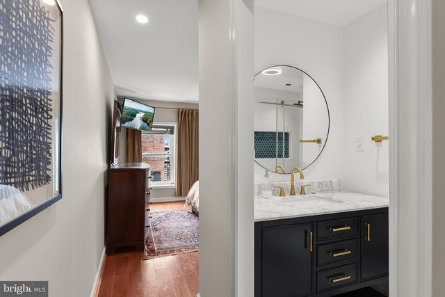 3200 E LOMBARD ST, Baltimore, MD 21224