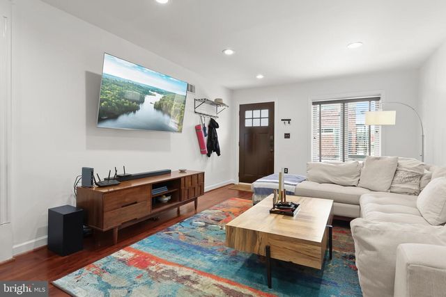 3200 E LOMBARD ST, Baltimore, MD 21224