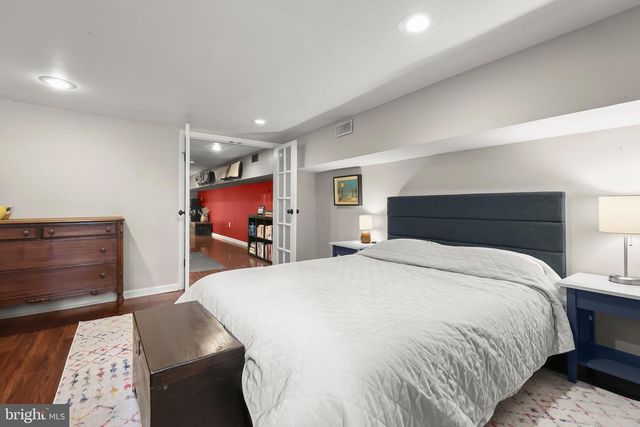 3200 E LOMBARD ST, Baltimore, MD 21224