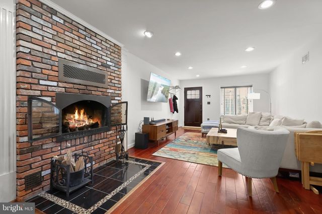3200 E LOMBARD ST, Baltimore, MD 21224