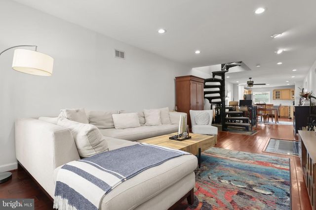 3200 E LOMBARD ST, Baltimore, MD 21224