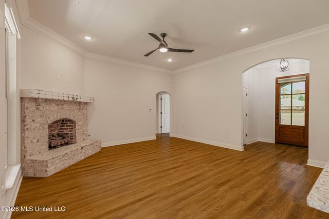 1019 Silver Circle, Pearl, MS 39208