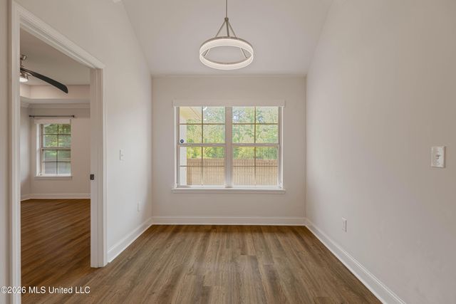 1019 Silver Circle, Pearl, MS 39208
