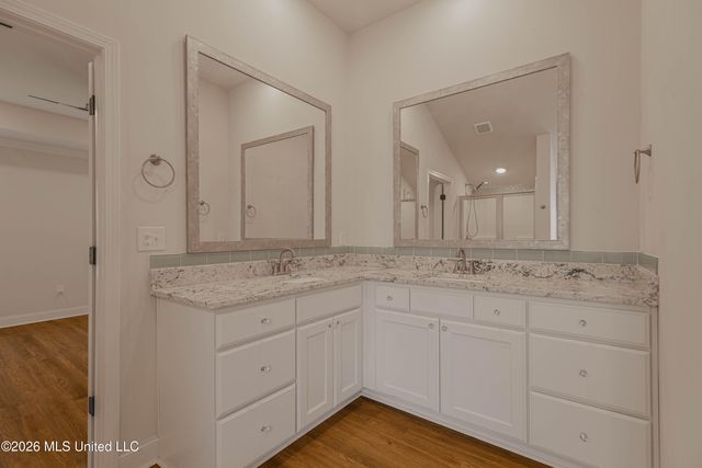 1019 Silver Circle, Pearl, MS 39208