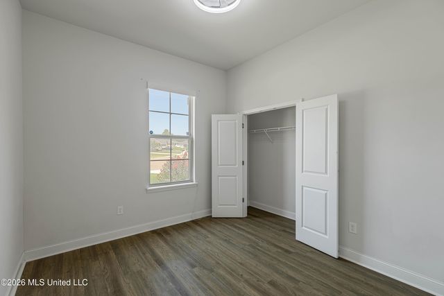 1019 Silver Circle, Pearl, MS 39208