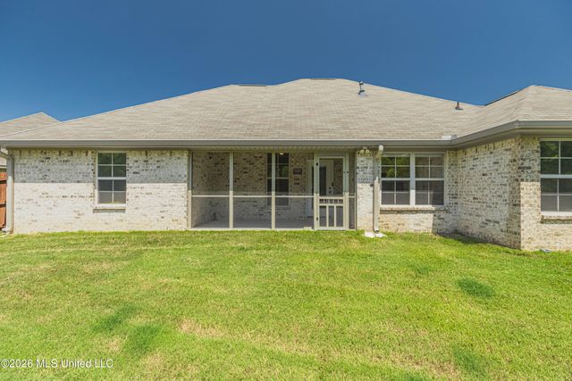 1019 Silver Circle, Pearl, MS 39208