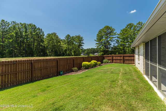 1019 Silver Circle, Pearl, MS 39208
