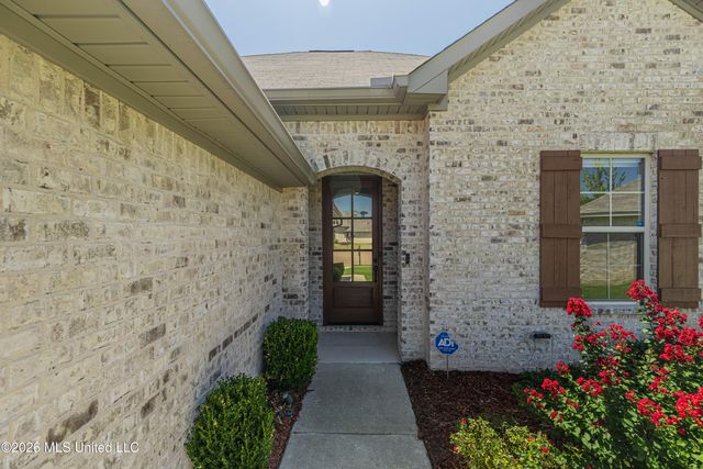 1019 Silver Circle, Pearl, MS 39208