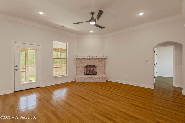 1019 Silver Circle, Pearl, MS 39208