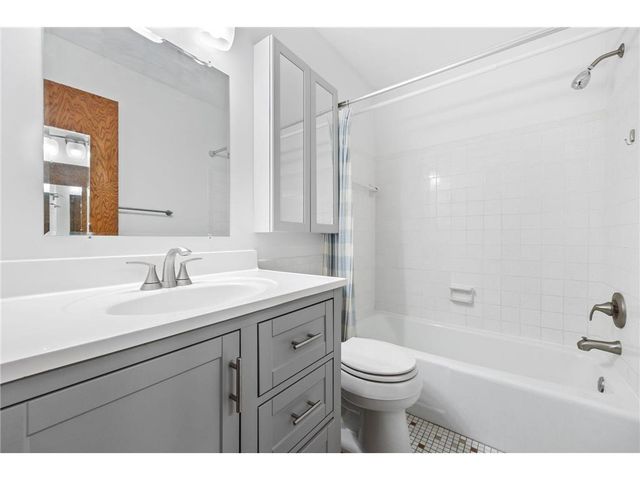 2250 Midland Grove Road #307, Saint Paul, MN 55113
